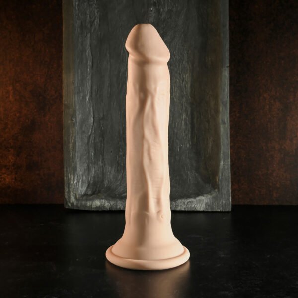 8 cm)